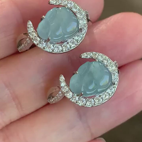 Natural Guatemalan Icy Translucent Sky Blue Jadeite Carved Bunny Rabbit Solitaire Ring Sterling Silver Adjustable Size 天然冰危天空蓝翡翠小兔银镶戒指 WXT