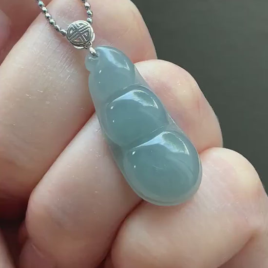 Natural Guatemalan Icy Translucent Light Dusty Blue Jadeite Peapod Pendant 18K White Gold 天然冰危蓝翡翠福豆吊坠 BTH113 A