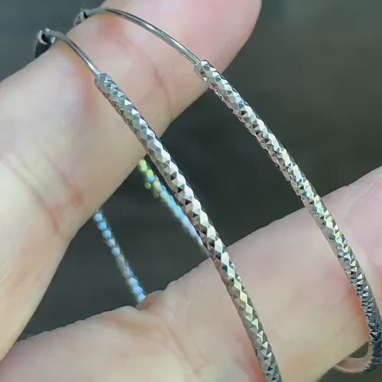S925 Sterling Silver Faceted Large Hoop Earrings Light Weight 4 grams 925银切割面耳环