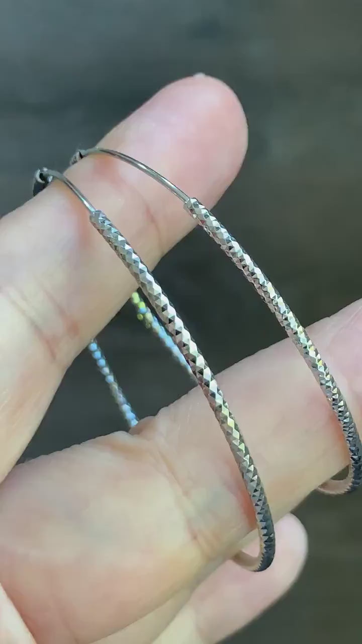 S925 Sterling Silver Faceted Large Hoop Earrings Light Weight 4 grams 925银切割面耳环